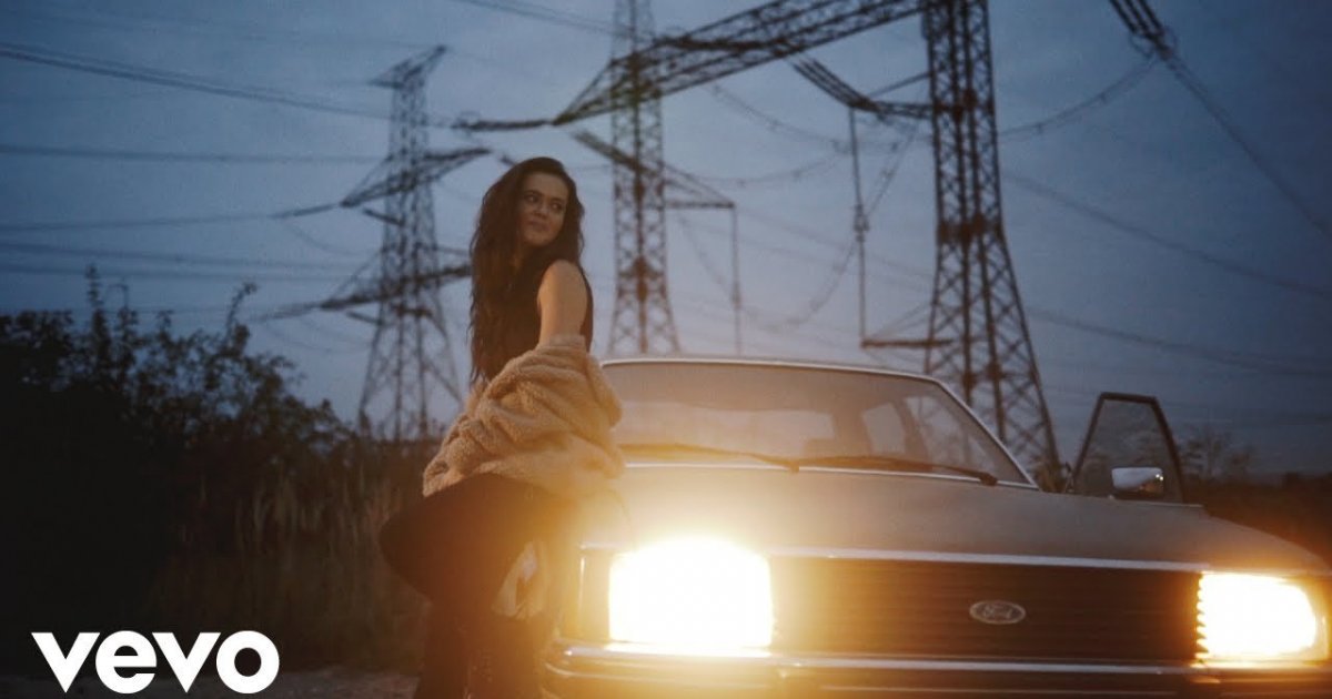 Karmen Pál-Baláž prichádza s novým videoklipom a singlom Púšťam ťa!