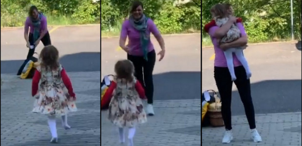 Video z Česka dojalo celý svet. Dievčatko po vyše dvoch mesiacoch uvidelo svoju babičku